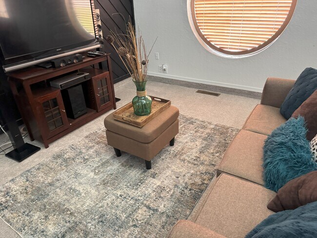 Sala de estar - 7511 E 82nd Pl