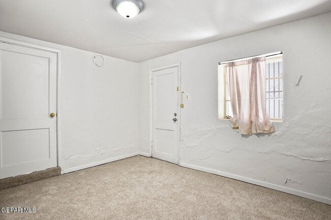 Building Photo - 2318 Federal Ave