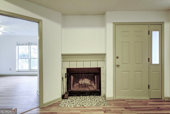 Building Photo - 322 Wood Ridge