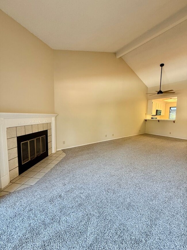 Foto del edificio - 2BD/2BA Condo in Gated Community | Private Balcony | Updated Interior - Santa Clara