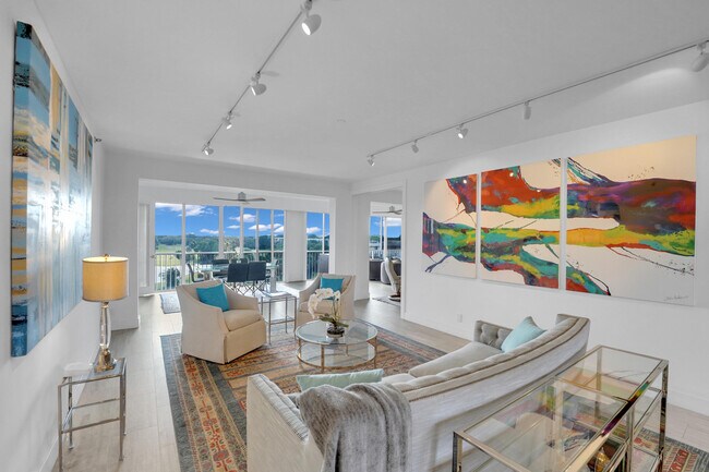 Foto del edificio - 4114 W Palm Aire Dr