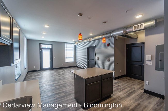 Foto del edificio - 215 S Walnut St