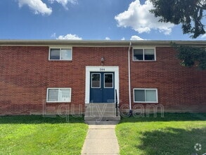 Building Photo - 204 N 10th St