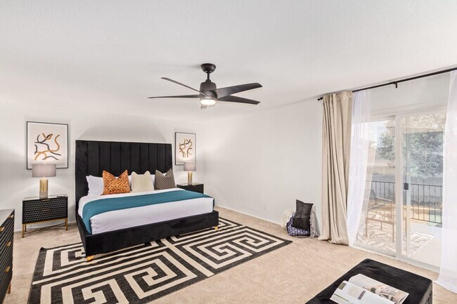 Foto del edificio - 4432 E Paradise Ln