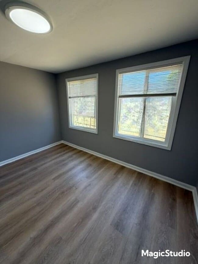 Photo - 1/2 Off First Month's Rent, 3Bdrm, 1Bath House