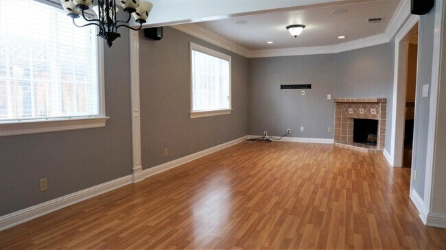 Foto del edificio - 1103 Archer Way