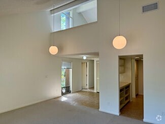 Building Photo - 2225 Bispham Rd