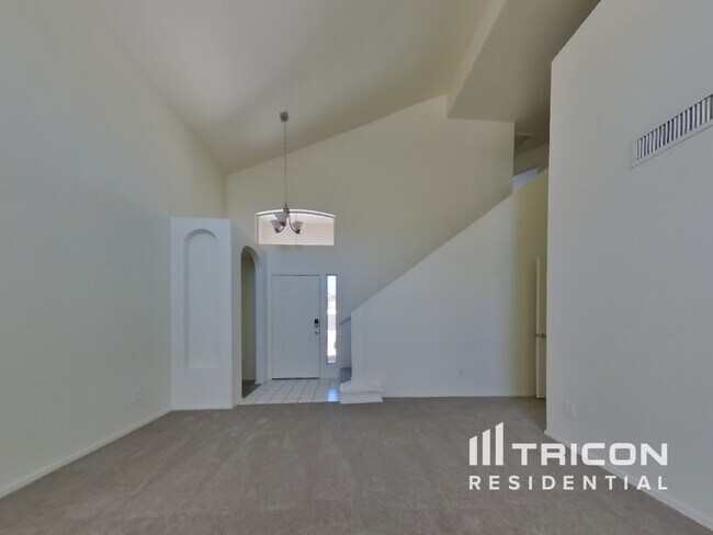 Foto del edificio - 4911 W Tonto Rd