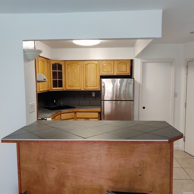 Building Photo - 11-71-71 129th St