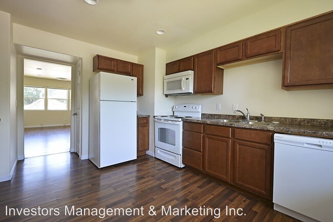 Building Photo - 506 11th St NW