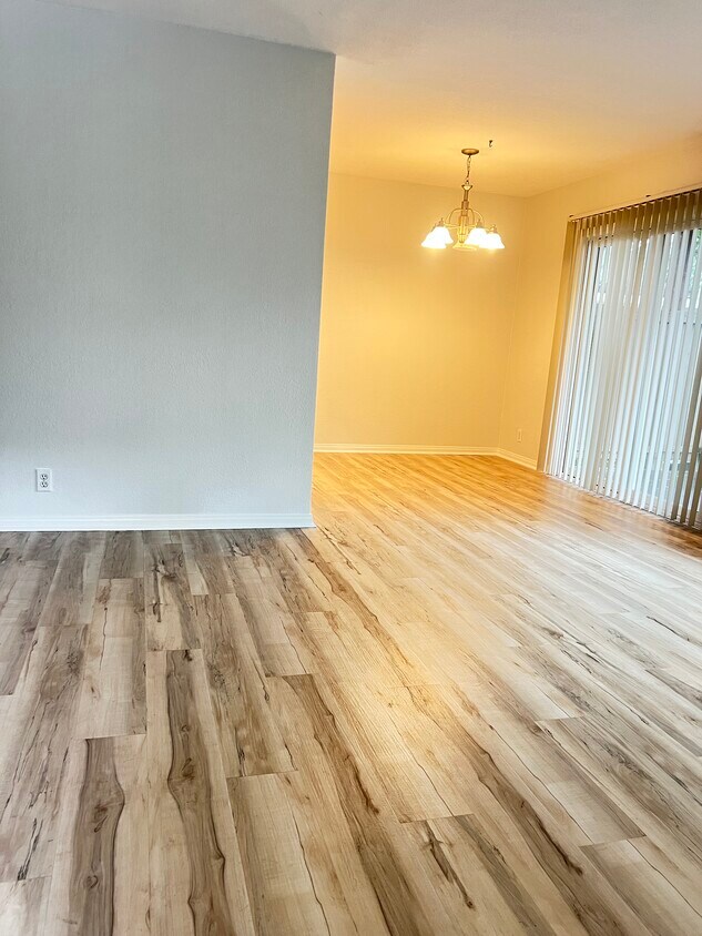 Foto principal - 4085 Rosenda Ct