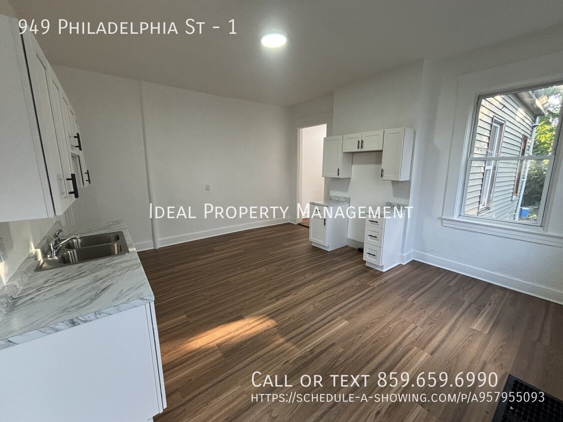 Photo - 949 Philadelphia St-1