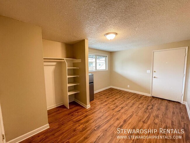 Foto del edificio - 1793 Patterson Alley