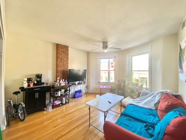 Foto del edificio - 880 Huntington Ave