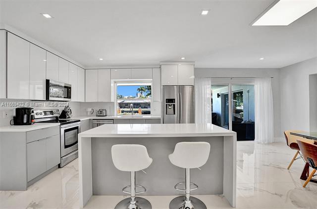 Foto del edificio - 16433 NE 33rd Ave