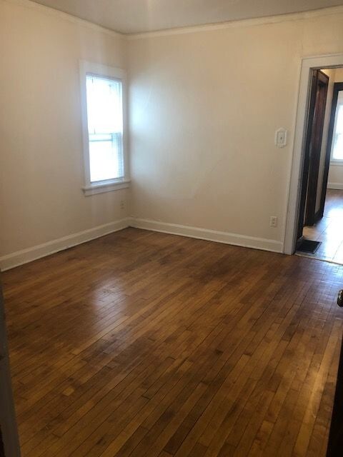 Building Photo - 3716 N. 17th St. - 2 Bedroom Lower