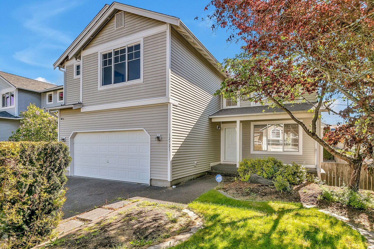 Foto principal - Beautiful Gated Home in Puyallup