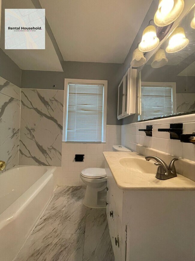 Foto del edificio - Cozy 3-Bedroom Bungalow for Rent: A Perfect Place to Call Home (SECTION 8-Preferred)