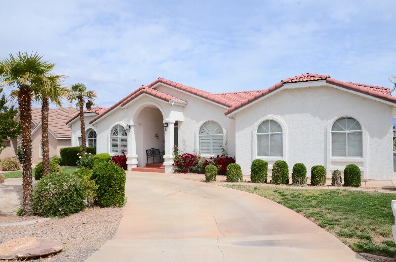Foto principal - 1087 E Fort Pierce Dr