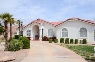 Building Photo - 1087 E Fort Pierce Dr