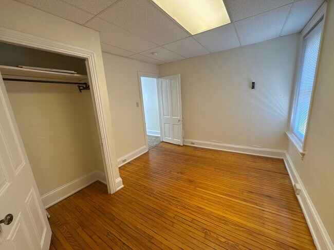 Foto del edificio - 326 E Broad St