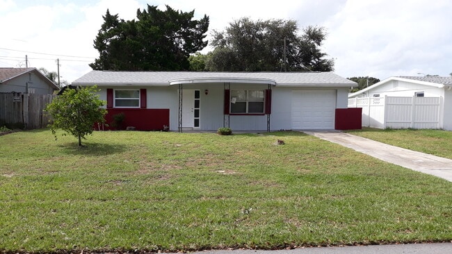 Building Photo - 4706 Blossom Dr