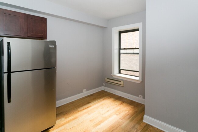 Foto del edificio - 1352 N Dearborn St
