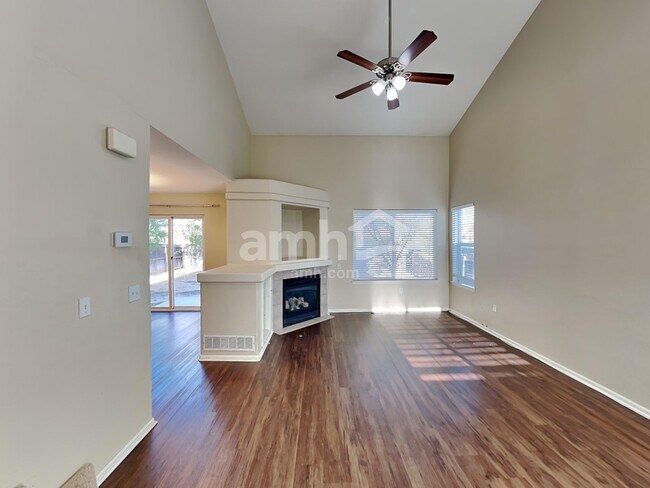 Building Photo - 3730 S Quemoy Way