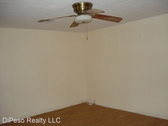 Building Photo - 3 br, 2 bath House - 448 N Miller Ln