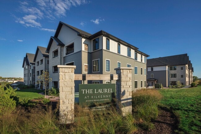 Building Photo - The Laurel at Kilkenny