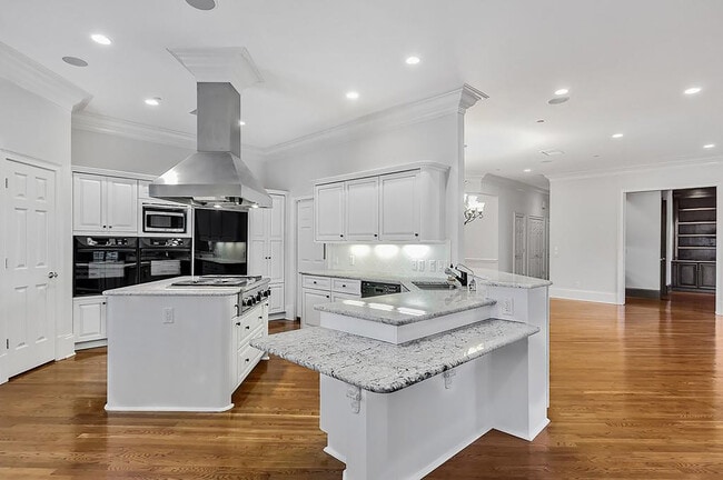 Foto del edificio - 3657 Peachtree Rd NE