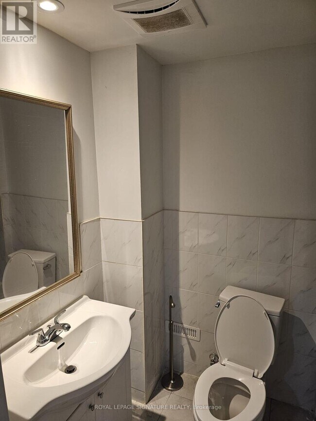 Building Photo - 40 Shell Dr