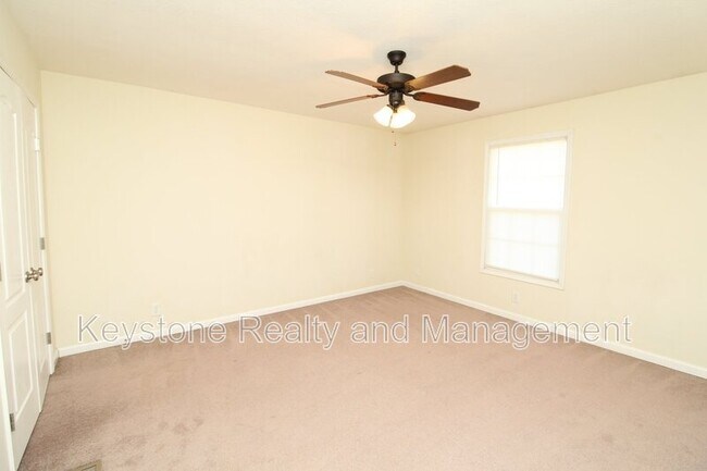 Building Photo - 2300-3 Raleigh Ct