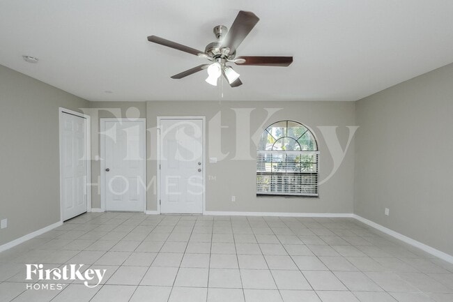 Building Photo - 906 Hart St