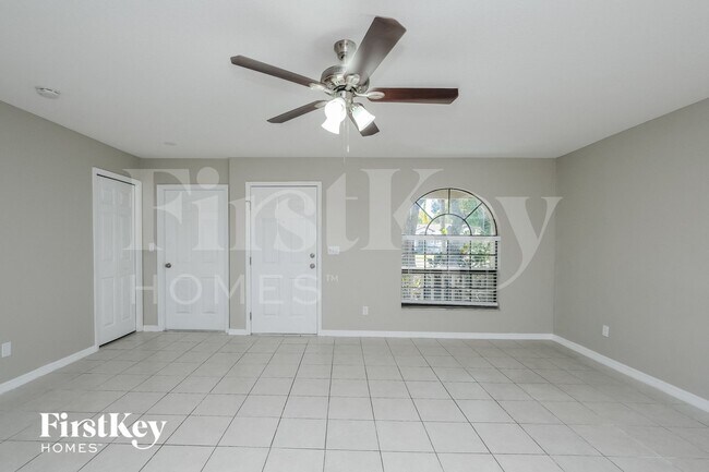 Foto del edificio - 906 Hart St