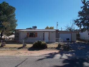 Building Photo - 164 Wolfe St