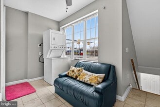 Building Photo - 4668 York Rd