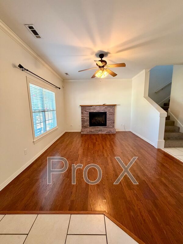 Foto del edificio - 1500 NE Dysart Woods Ln
