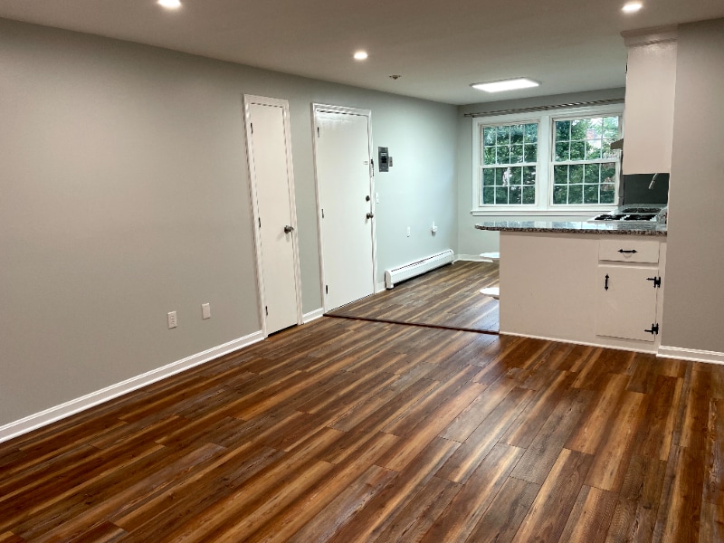 Photo - 180 Tyngsboro Rd (Chelmsford, MA)