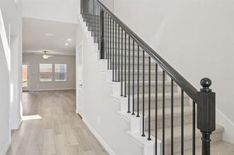 Building Photo - 5204 Golden Trout Dr
