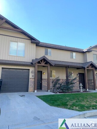 Building Photo - 1060 E 200 S