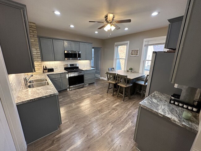 remodeled kitchen - 2743 S Clement Ave