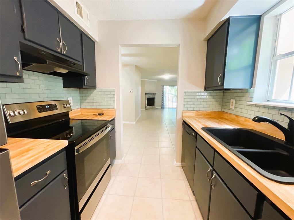 Foto principal - 2800 Jeanetta St