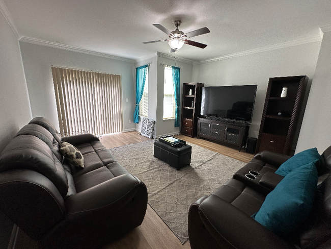 Building Photo - 2945 Chinkapin Oak Ln