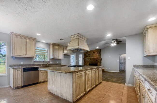 Foto del edificio - 1915 Whitefeather Trail