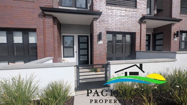 Foto del edificio - Stylish New Studio with Modern Finishes in Marina