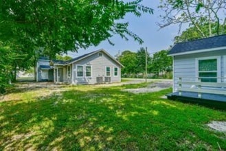 Building Photo - 4318 1st St