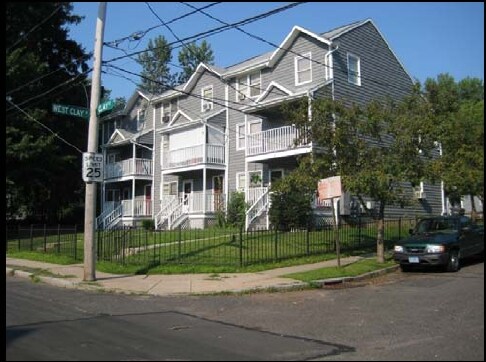Building Photo - 1-5 Clay St
