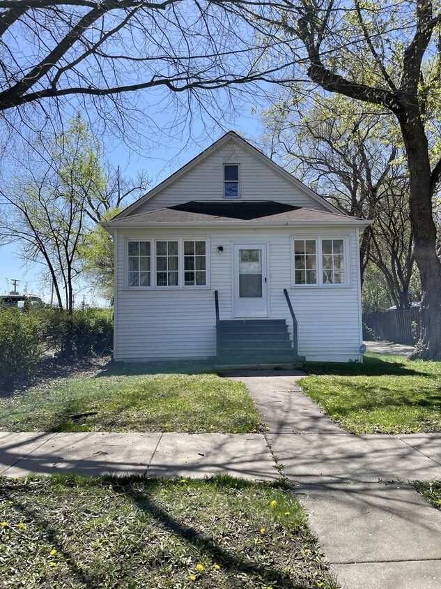 Primary Photo - 1735 Jefferson Ave