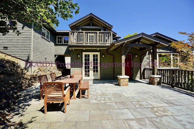 Building Photo - Majestic Custom-Designed Five-Bedroom Esta...